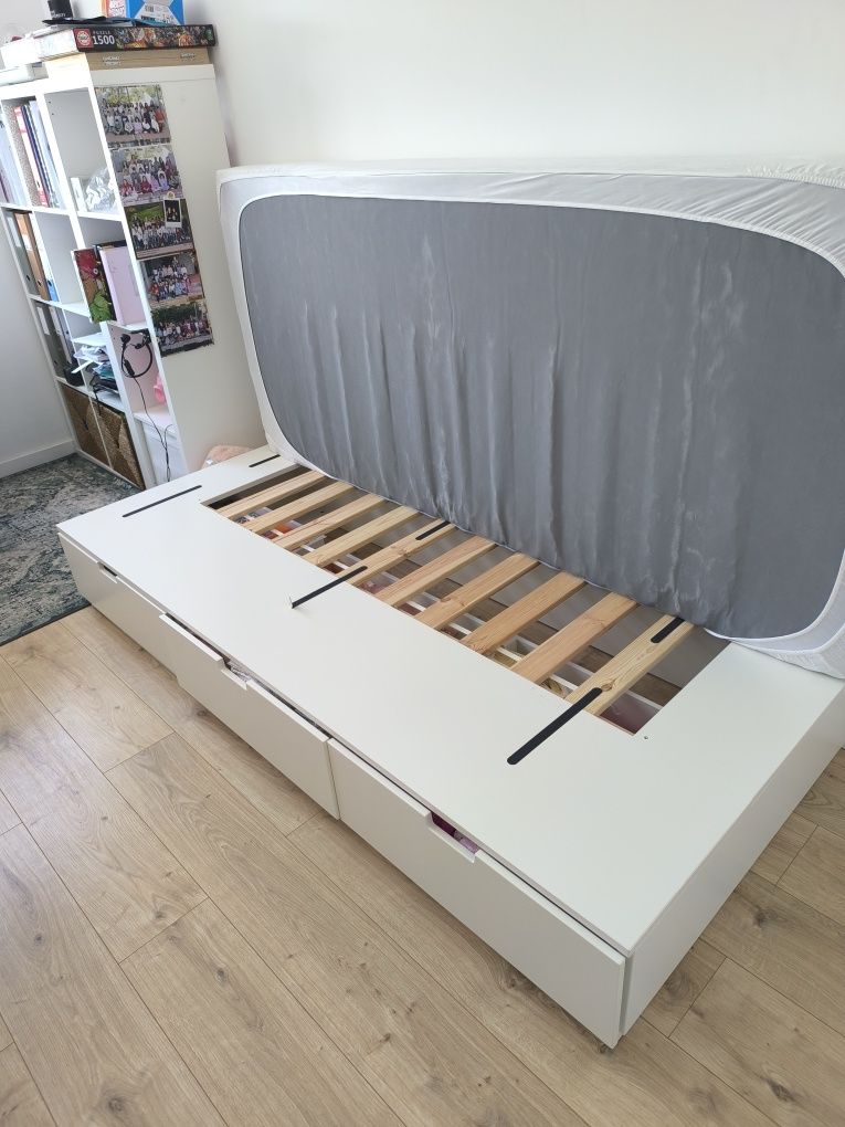 Cama Nordli + colchão de molas ensacadas