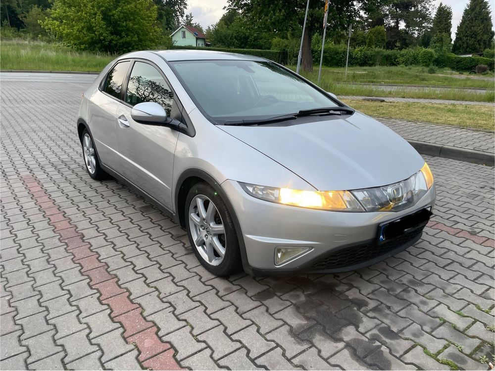 Honda Civic 8 VIII 1.8 V-TEC