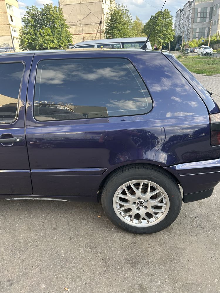 Volkswagen Golf 1995 III покоління/Тур 1Н • 1.6 МТ (101 к.с.)