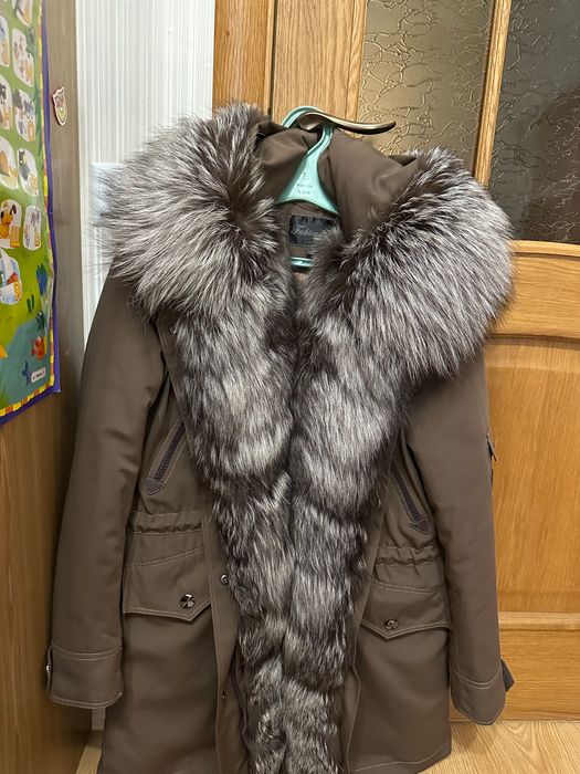 Парка з чорнобуркою 2000 грн. Розмір М. В ідеальному стані