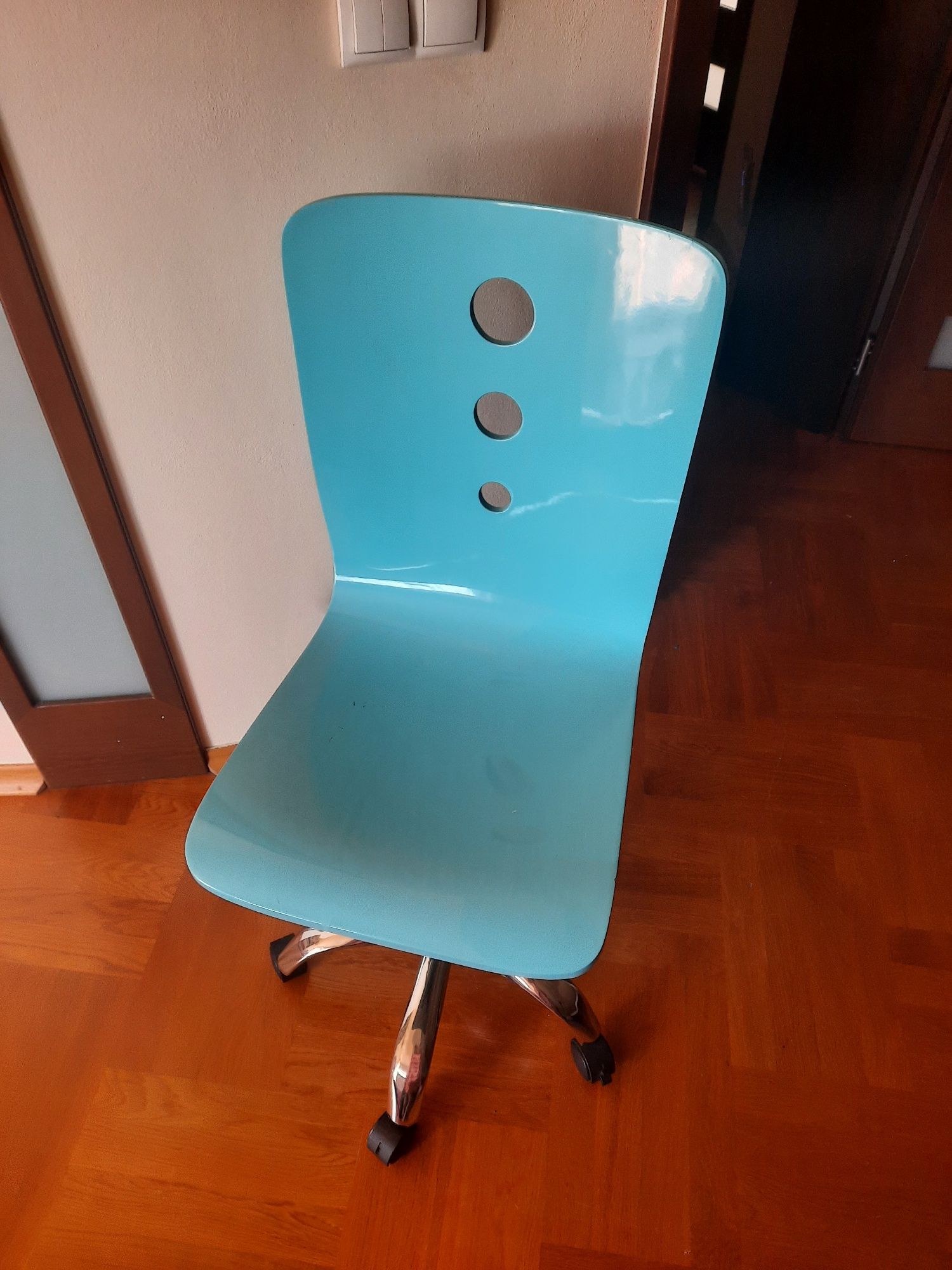 Krzesło niebieskie/turkus/ drewniane