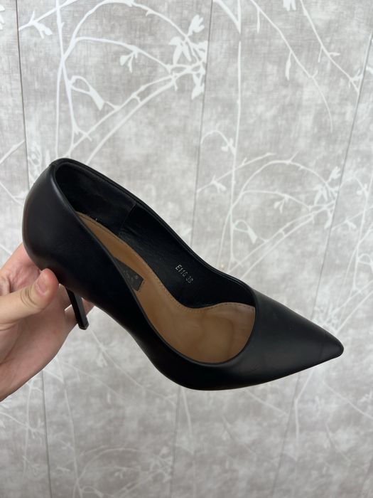 Продам туфельки,розмір 38