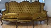 Stylowa, zabytkowa sofa w stylu ludwikowskim – wyjątkowy mebel z duszą