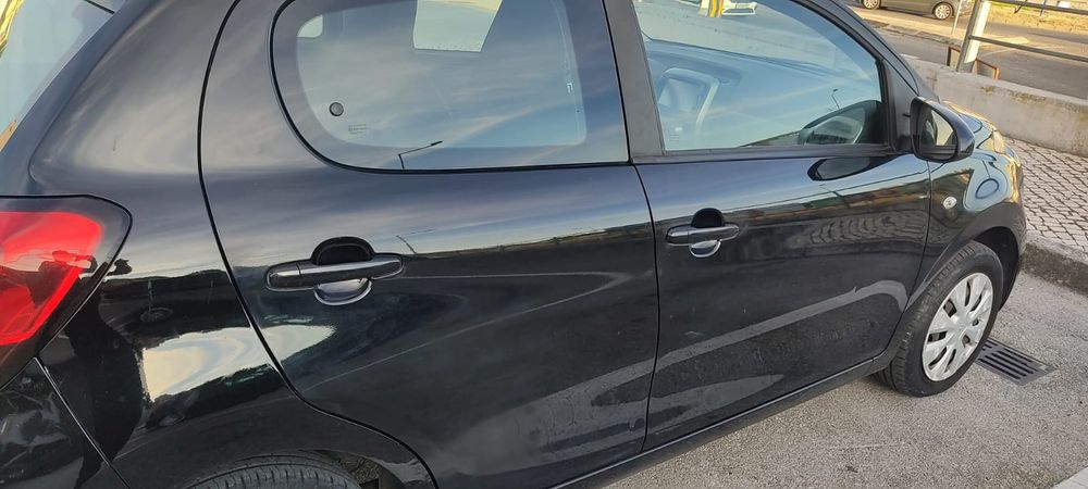 Citroën C1 preto metalizado