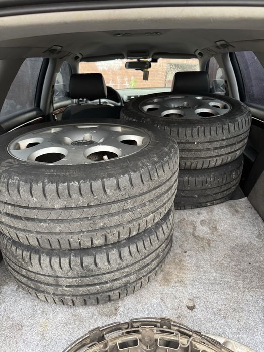 Audy A4 2003. B6/8E 1.9 TDI AVF, автомат.