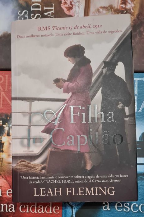 A Filha do Capitão de Leah Fleming
