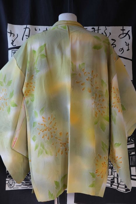 Zielone jedwabne haori japońskie narzutka na kimono marynarka w kwiaty