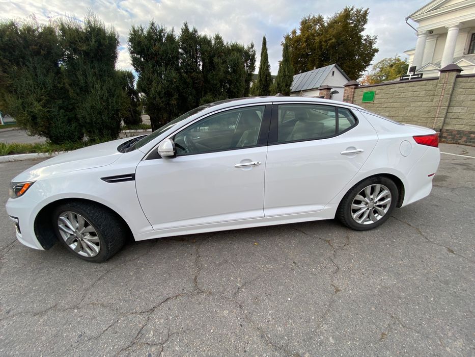 Продам машину KIA optima