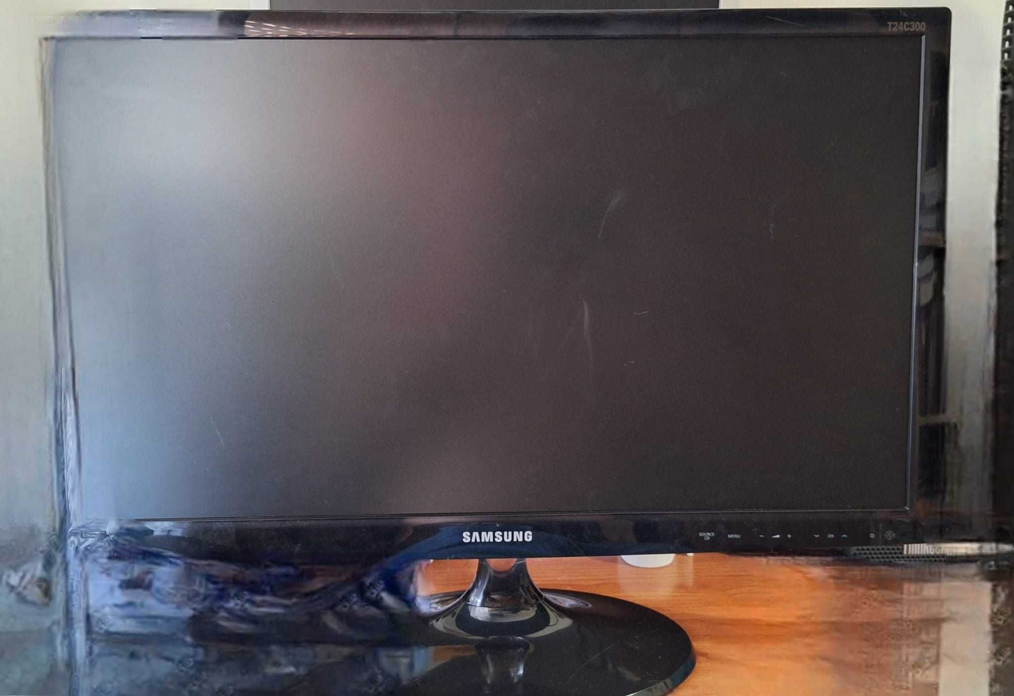Monitor Samsung T24C300EW - avariado