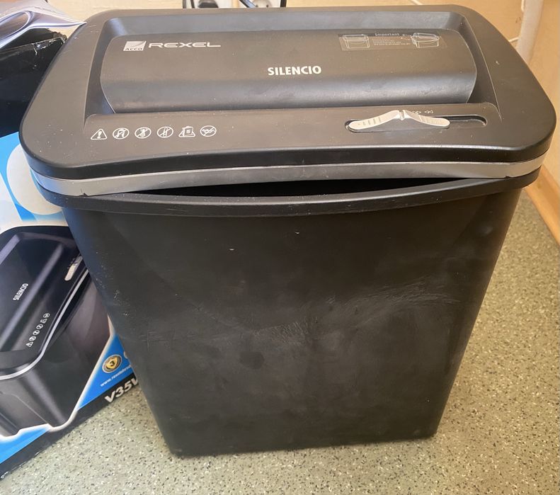 Шредер / знишувач паперу Rexel Silencio V35WS