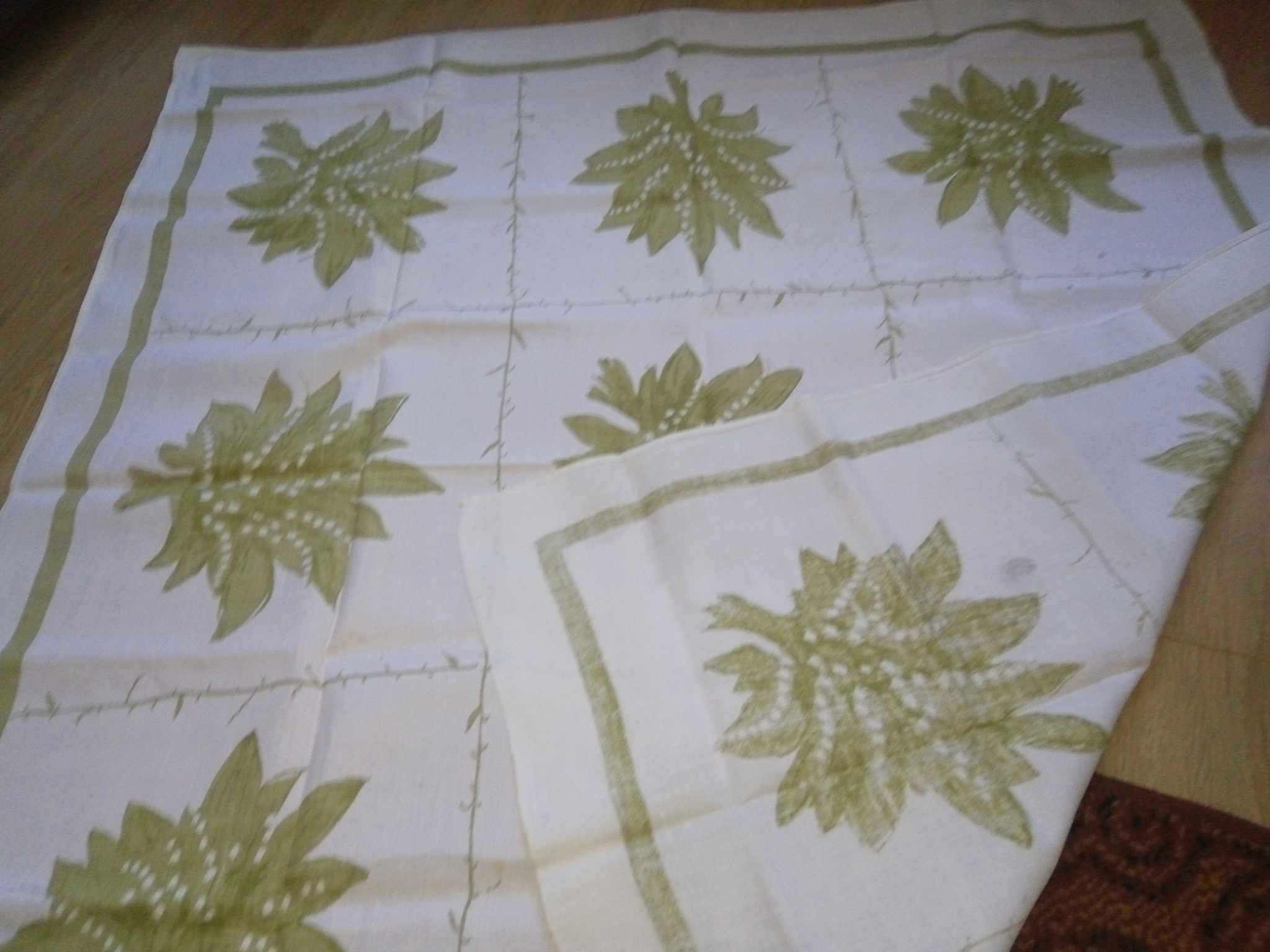 Obrus lniany gałązki rośliny zielony 120cm x 130cm stary PRL lata 50