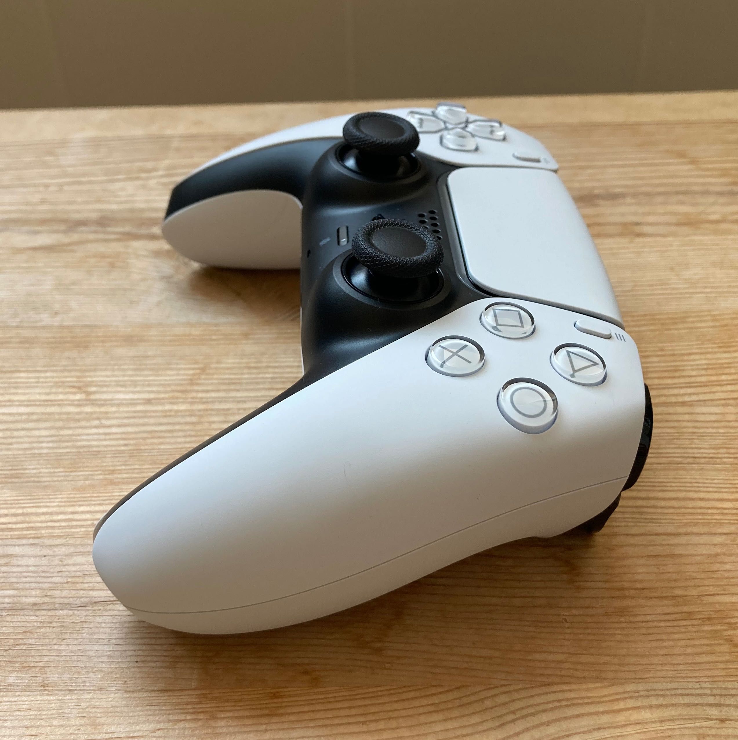 Comando Dualsense PS5 c/ garantia até NOV27