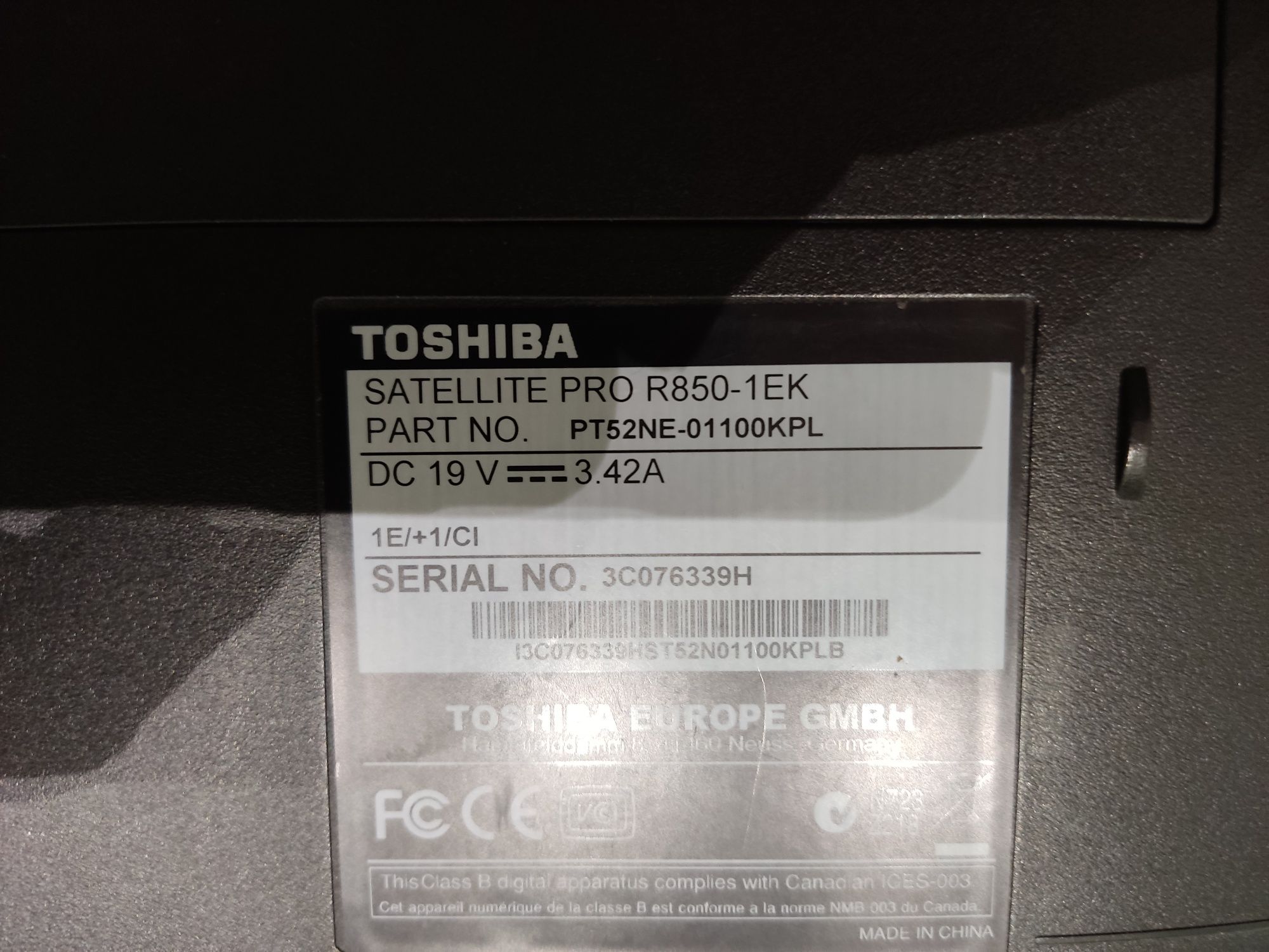 Laptopy 5x Toshiba + 1x Dell