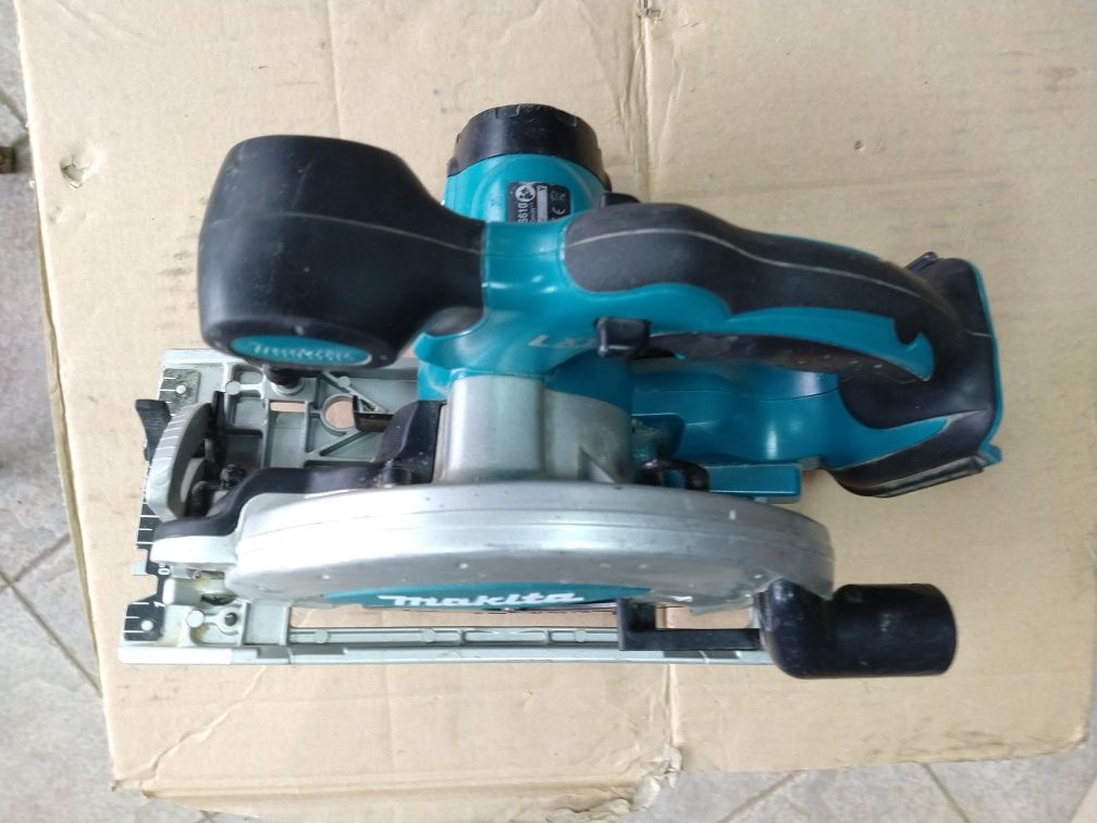 Акумуляторна пила makita BSS 610