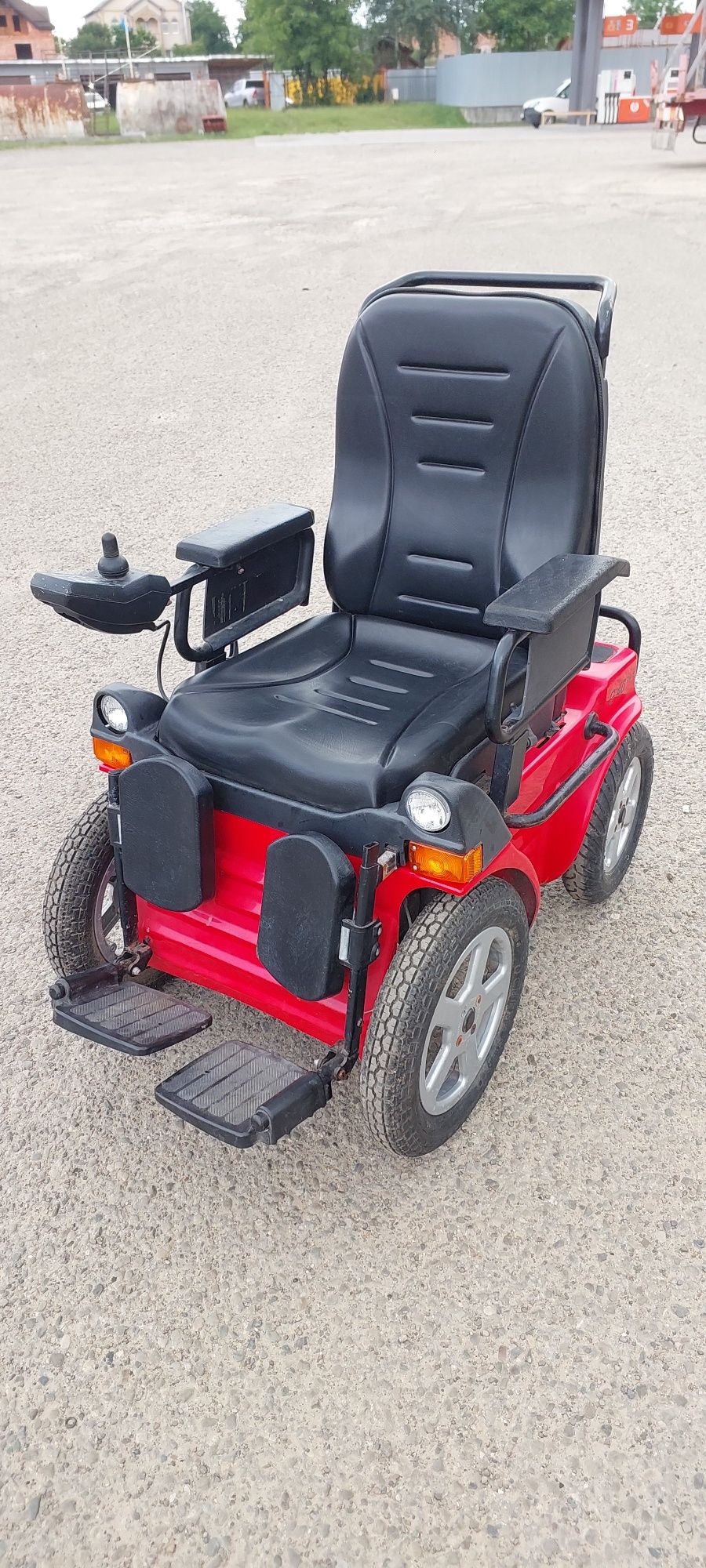 Інвалідний візок електричний Invacare G40.