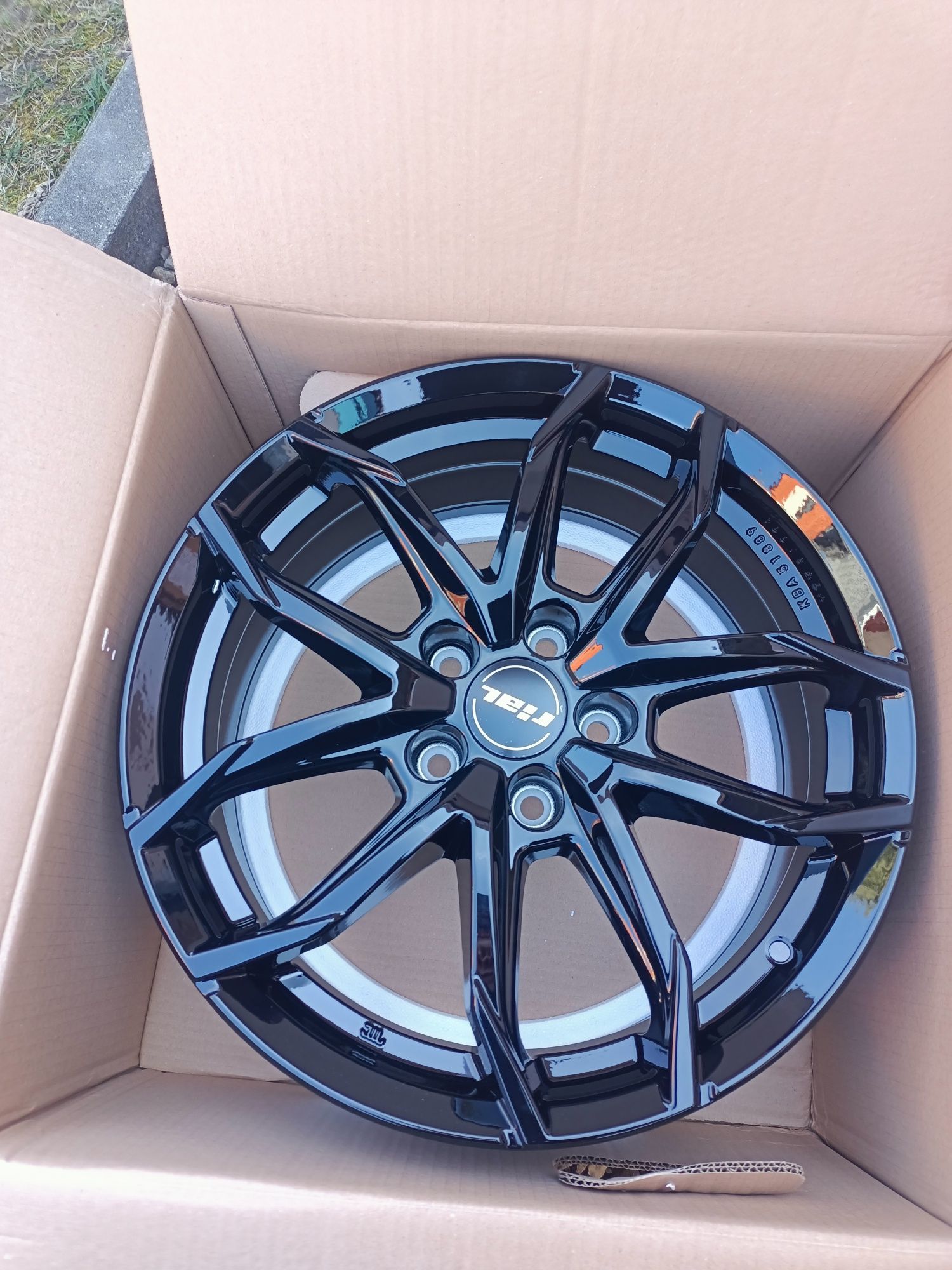 Nowe felgi 17'' 5x112  ET37 KBA 51889