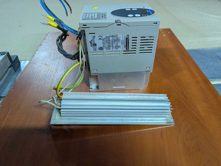 трехфазный преобразователь мощностью 1.5 кВтдля питания от одной ф.220