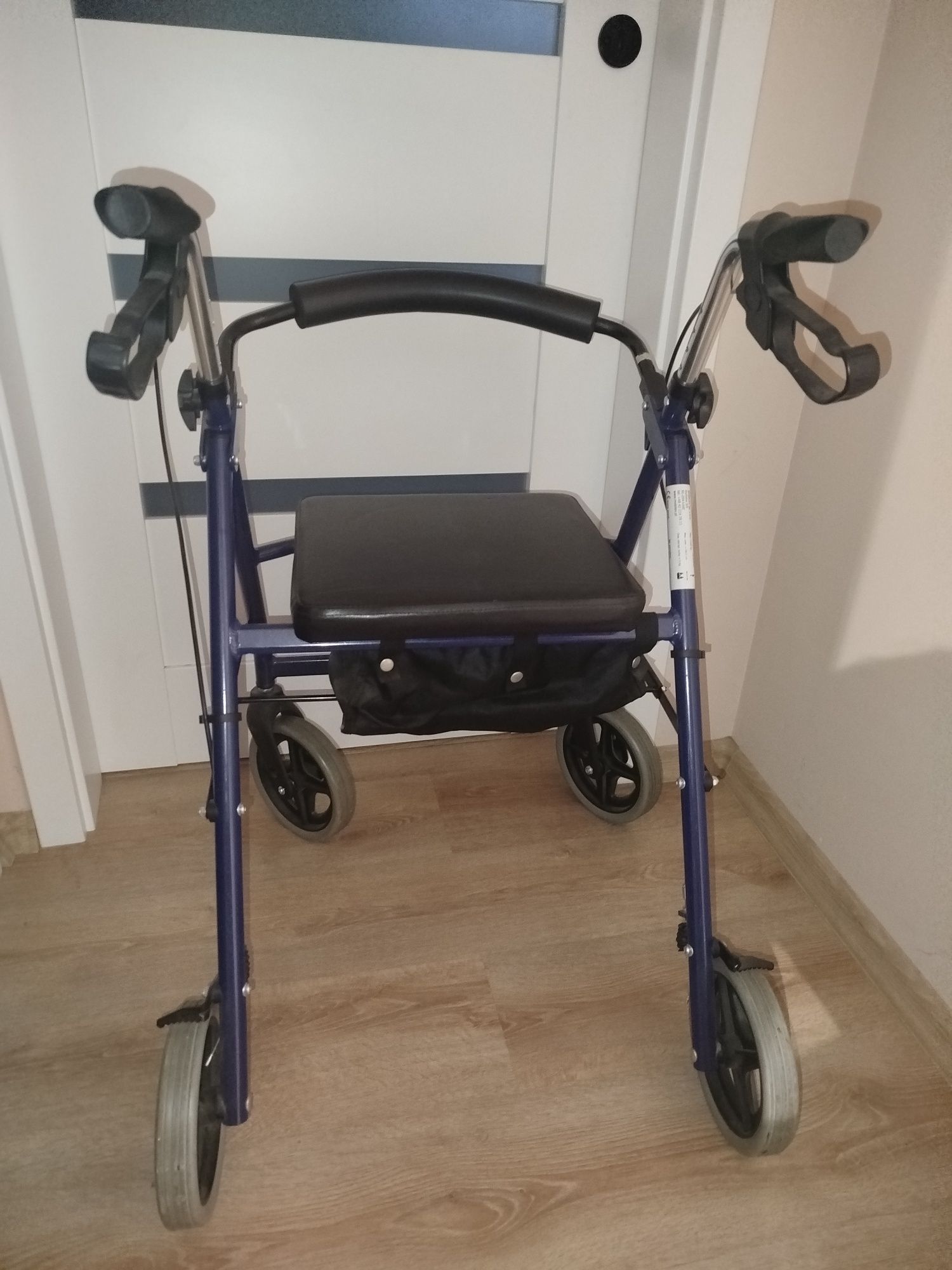 Mobilex Podpórka czterokołowa balkonik