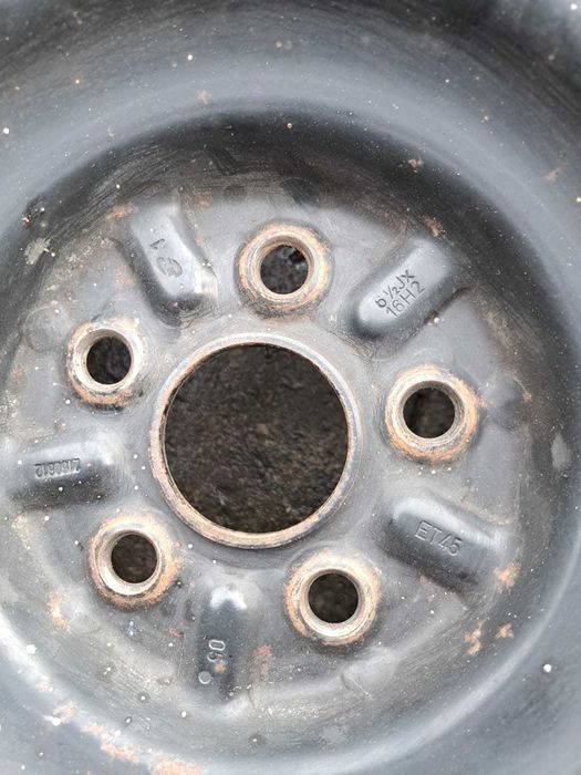 Felgi stalowe R16 + opony zimowe Continental 205/55 R16