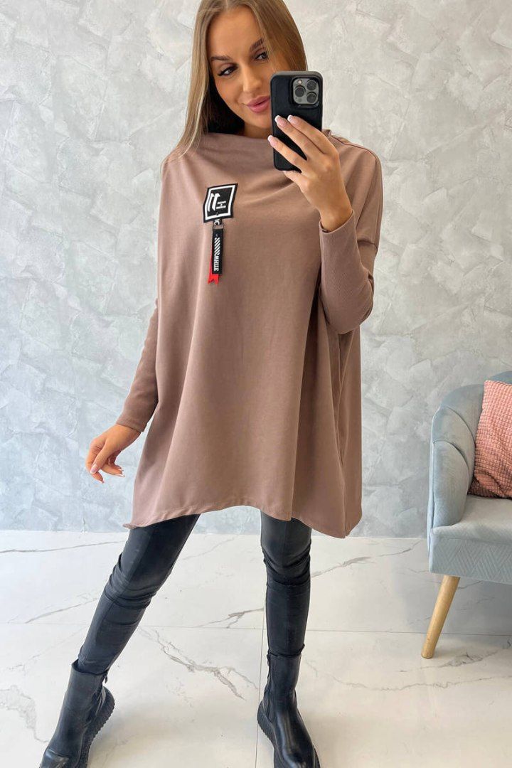 Bluza oversize z asymetrycznymi bokami mocca UNI