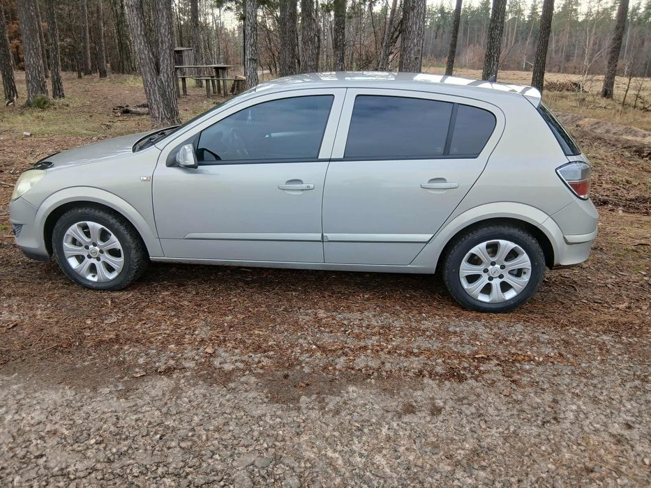 Продам автомобіль Opel Astra