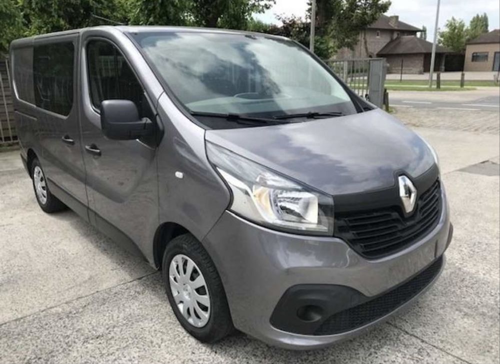 Renault trafic a venda