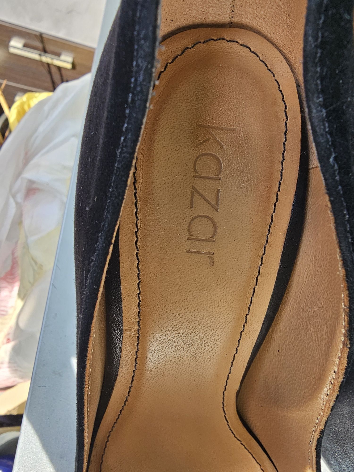 Buty szpilki zamszowe kazar