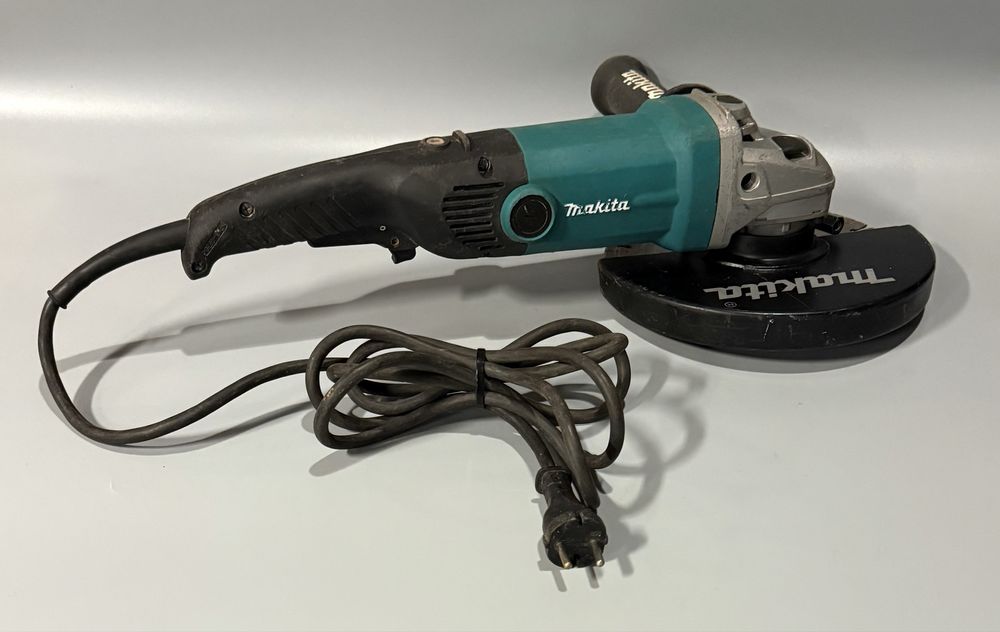 Szlifierka kątowa Makita GA9012C 230mm + Box sprawna, zadbana Polecam