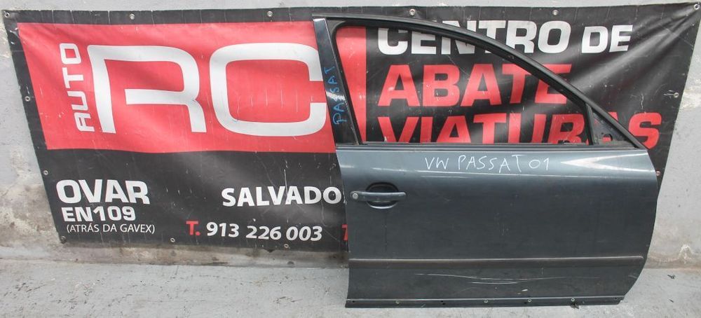 Porta da Frente do Lado Direito Volkswagen Passat de 2001