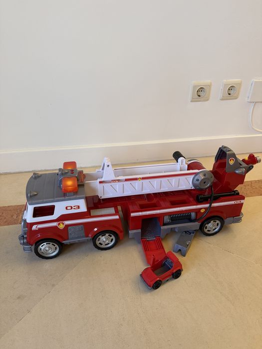 Camião Marshall Patrulha Pata