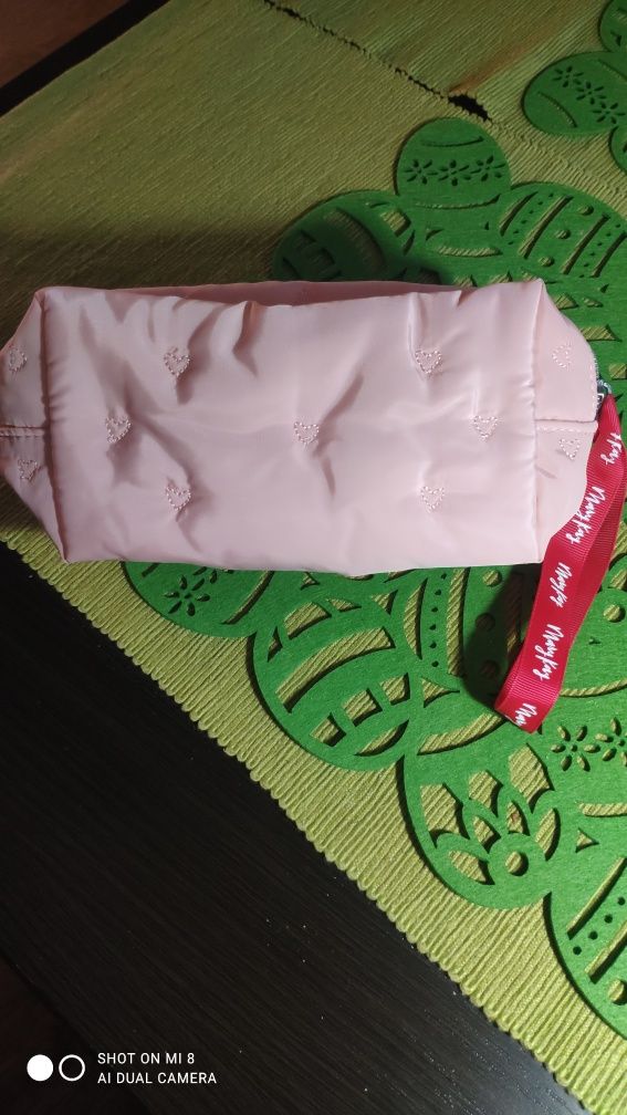 Kuferek kosmetyczka  firmy Mery Kay