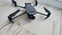 Дрон DJI Mavic 3 Classic, відв'язаний