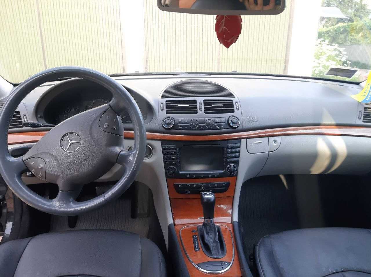 Продам Mercedes w211 e270