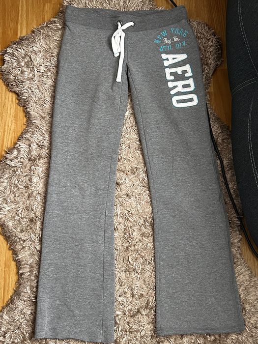 Спортивні штани кльош Aeropostale