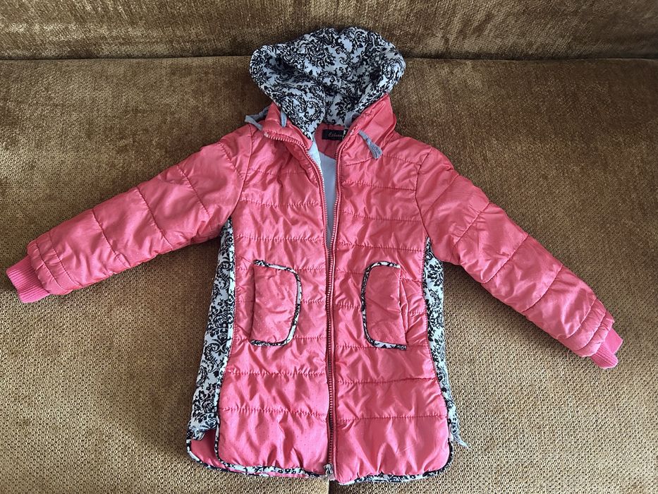 Дитячі курточки на дівчинку 104-110 см