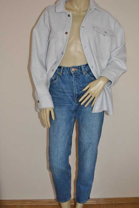 Bershka mom jeans spodnie jeansowe 34 XS modelujące