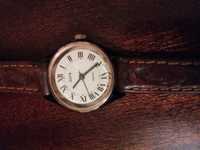 Часы ЗАРЯ кварц сделано в СССР