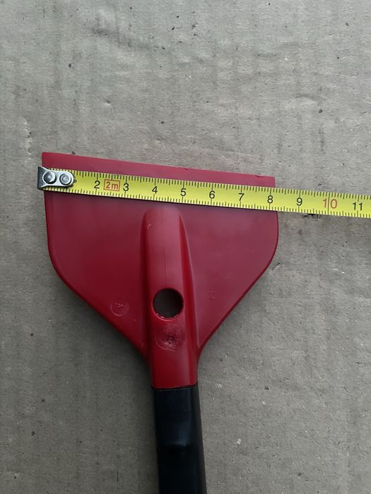 Щітка для прибирання снігу зі скребком без подряпин лкп чорна Vikan