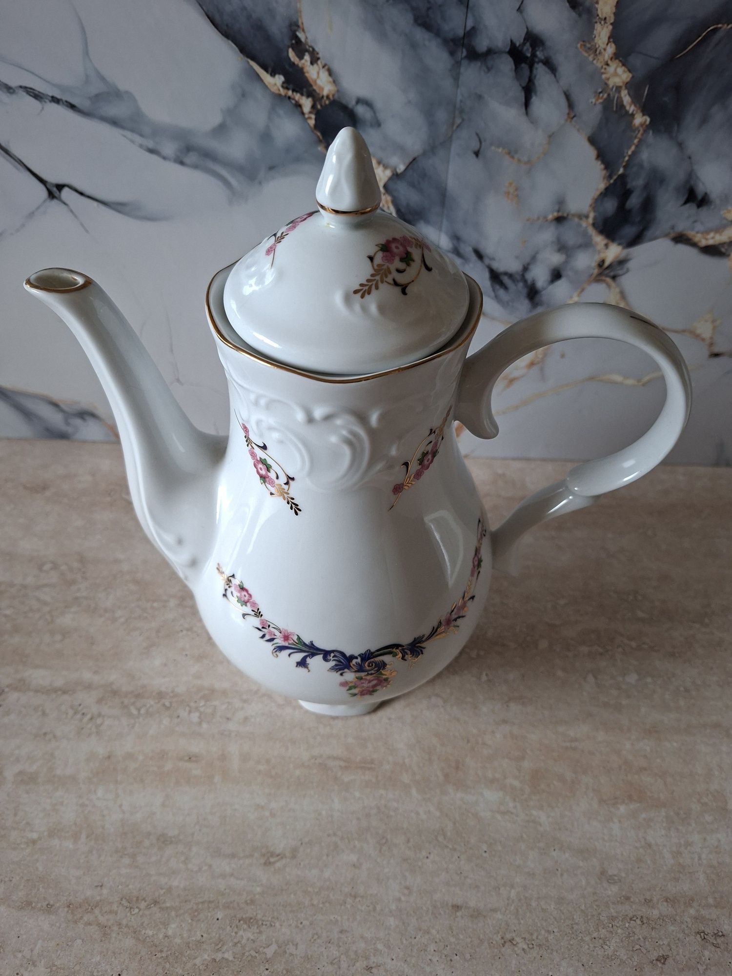 Dzbanek porcelanowy Menuet