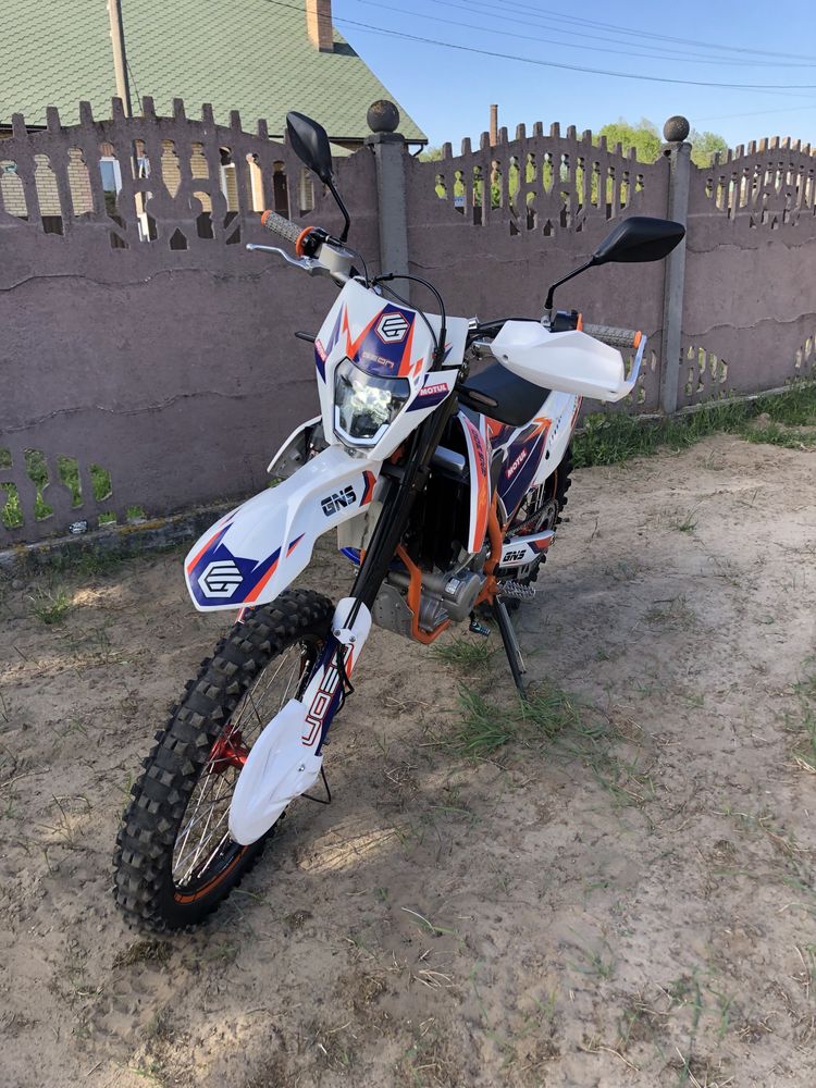 Продам Geon Dakar GNS 300