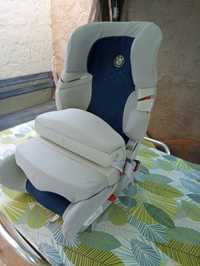 Cadeira de carro para bebê completa em muito bom estado bom estado