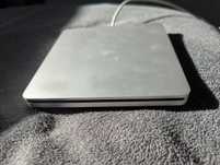 Apple napęd CD USB, ładowarka indukcyjna, powerbank