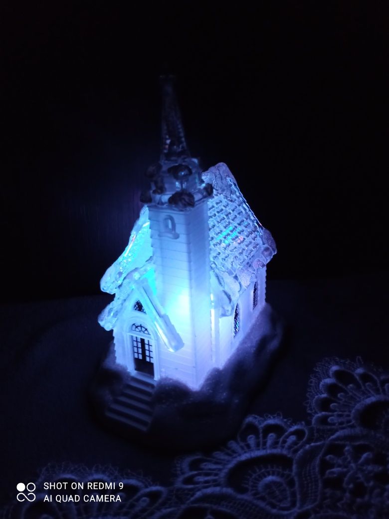 Статуэтка,церковь в снегу, дом с Led подсветкой, Leonardo Collection