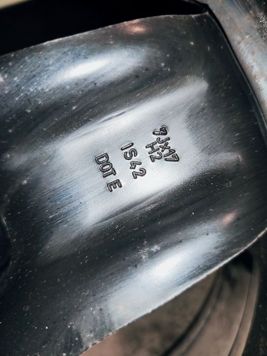 Komplety zestaw kół zimowych+kołpaki