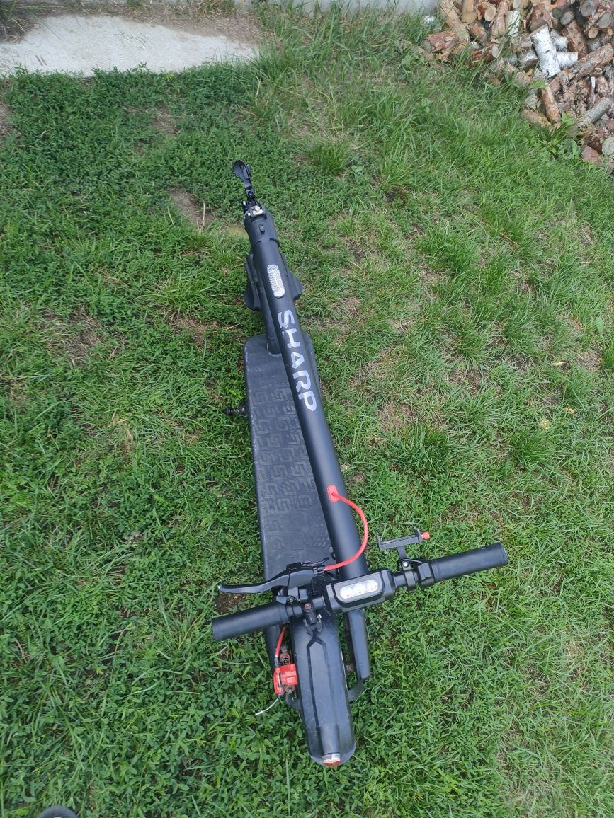 Hulajnoga elektryczna sharp EM-KS2AEU-B