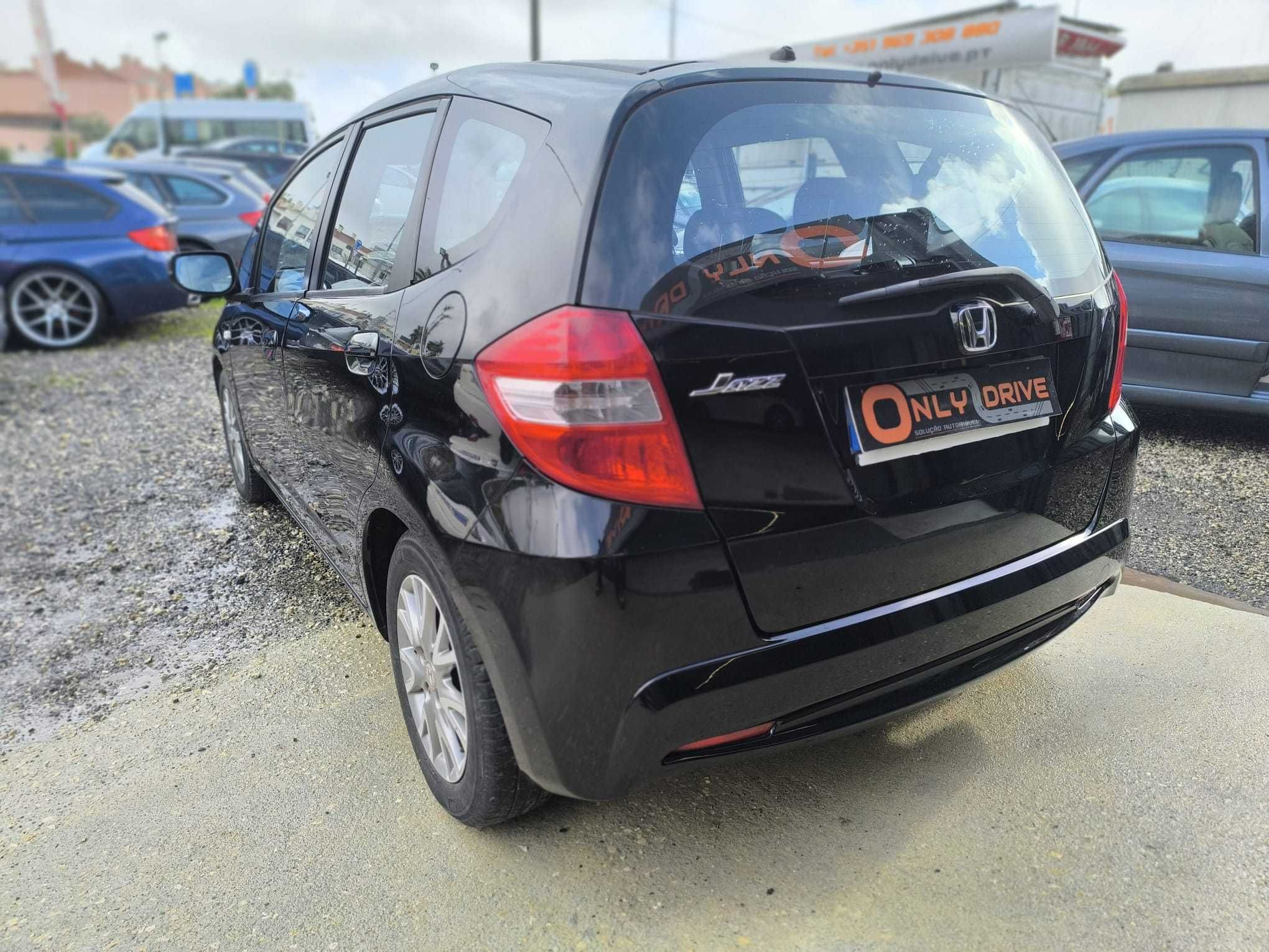 Honda Jazz i-VTEC Easy AC - 2013