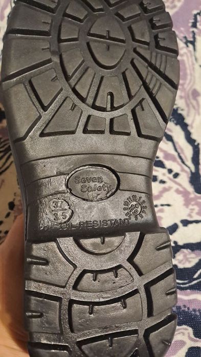 Чоловічі,Жіночі черевики