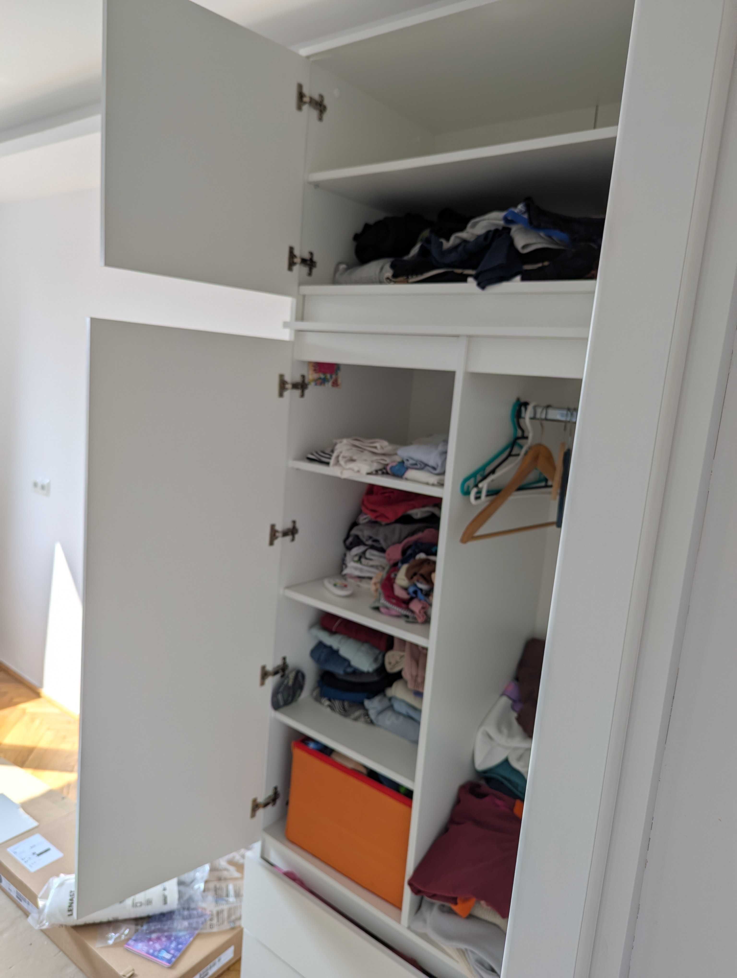 Szafa w dobrym stanie pojemna 235x90x50