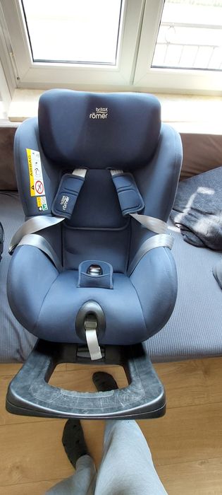 Britax romer 2 foteliki i bazą obrotowa