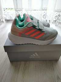 Buty Adidas dla dziewczynki 28